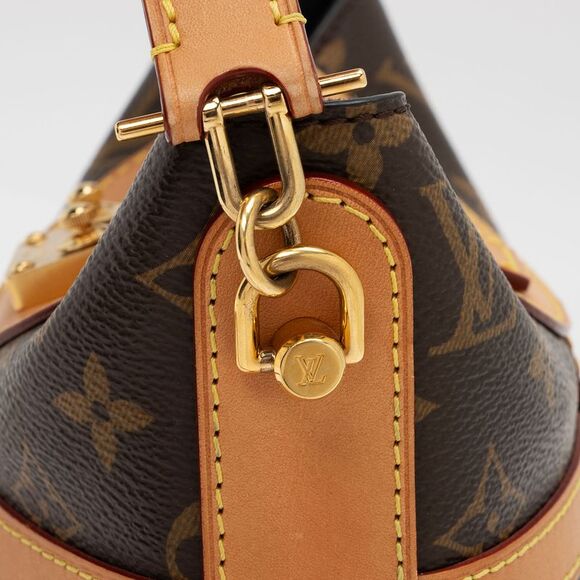 Louis Vuitton Monogram Canvas Duffle - Picture 11 of 15